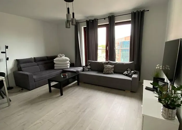 New Old Town -6 People - 200m Town Hall Wroclaw